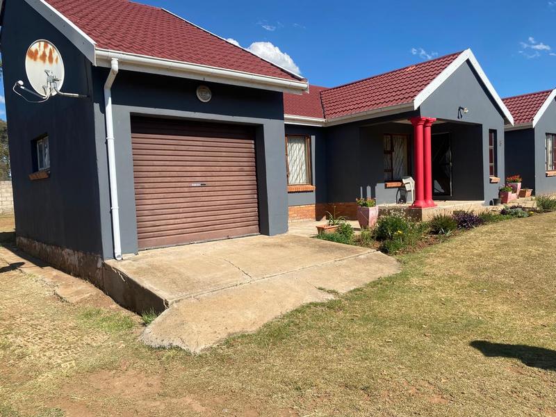 To Let 4 Bedroom Property for Rent in Komani Park Eastern Cape